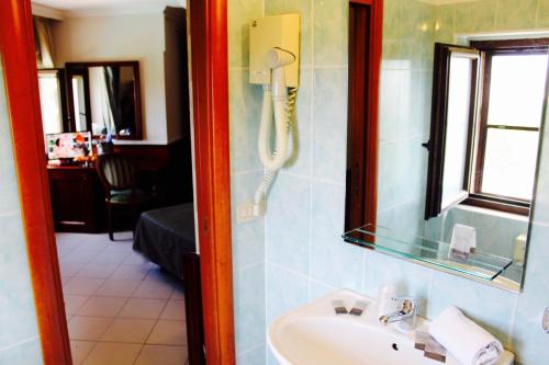 A bathroom at Balconata 2.0 Banqueting & Accommodations