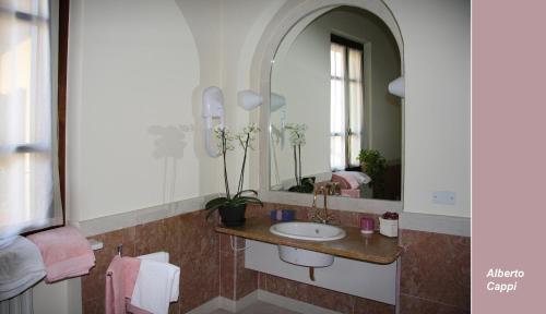 Ein Badezimmer in der Unterkunft B&B Casa dei Poeti