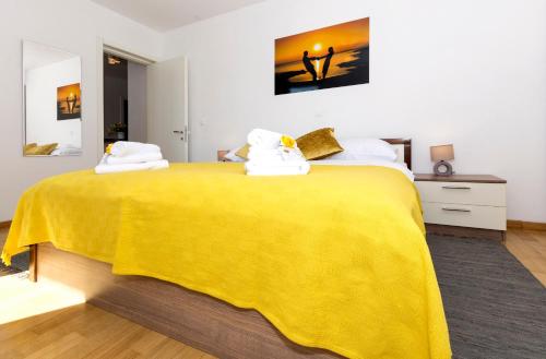 Una cama o camas en una habitación de Cvit Jadrana