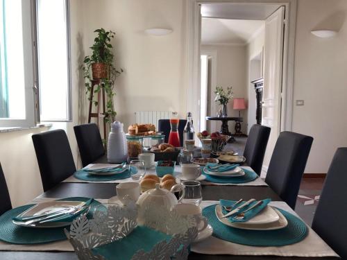 Et opholdsområde på Suites Pastis Tropea - Boutique B&B by Kalavrìa Holidays