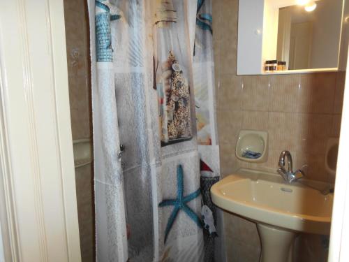 Ванная комната в Ilona Apartments Chania