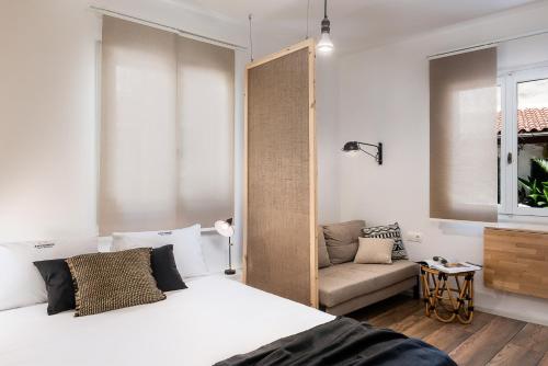 Artemide city places- Petite Apartments