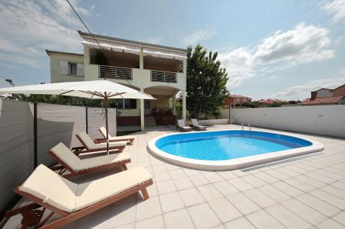 HACIENDA MIA with pool,BBQ,free parking