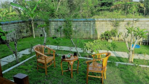 Сад в Telagamas Guest House