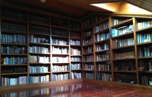 Thư viện trong nhà nghỉ dưỡng