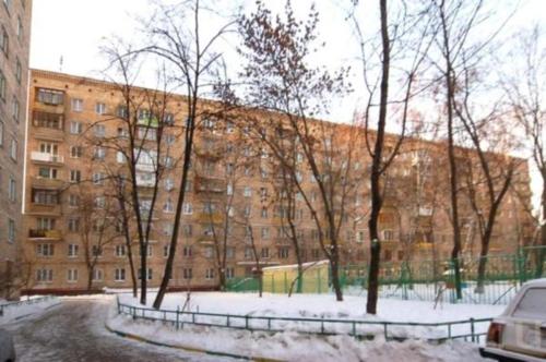 白俄羅斯站城市公寓冬天相片
