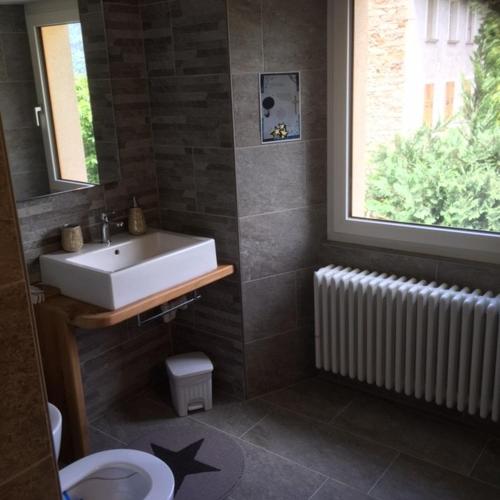 Koupelna v ubytování Foresteria B&B Vecchiascuola Pianazzola