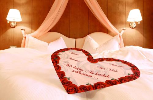 Hotel Weisses Lammにあるベッド
