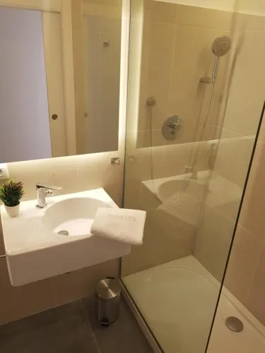 BONNIES Suites & Spa Valencia photo 9