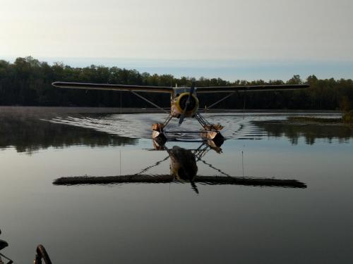 Fly-in Sinclair Lake Cabin – Photos 3