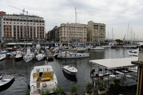 Casa del Porto al Borgo Marinari