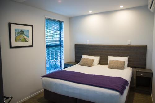 Katil atau katil-katil dalam bilik di 850 Cameron Motel