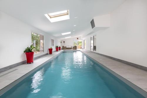 Piscina a Gite Manttu o a prop