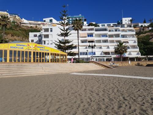 Lujoso estudio frontal al mar