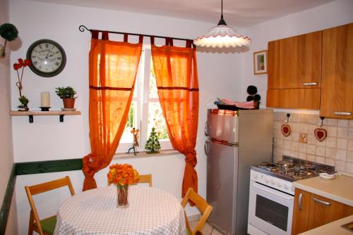 Gallery image of Apartments Atila in Mali Lošinj