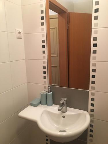 Ванная комната в Balkon Apartman Horváth Ház Balatonfüred