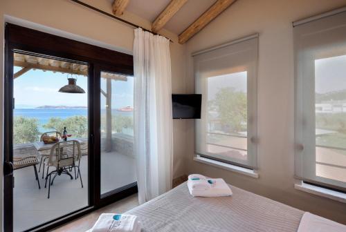 Gallery image of By the sea luxury suites in Limenas