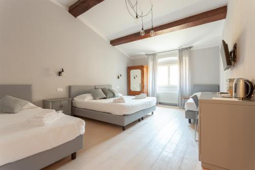 Santo Spirito Venti - Design Rooms in Florence near Ponte Vecchio & Palazzo Pitti