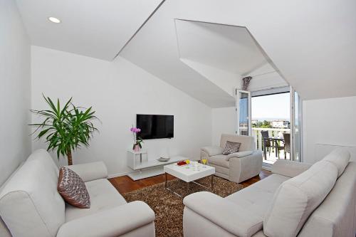 Afbeelding uit fotogalerij van Luxury penthouse Eva in Podstrana