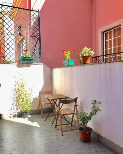 Sweet Apartment with Terrace in Central