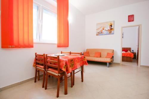 Gallery image of Apartmani Diki in Makarska
