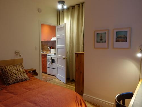Ein Bett oder Betten in einem Zimmer der Unterkunft Gite à Coté