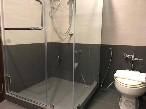 14 Place tesisinde bir banyo