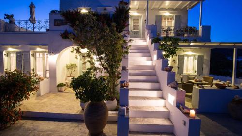 Gallery image of Gerani Suites Sifnos in Platis Yialos Sifnos