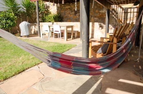 Un patio o zona al aire libre en Sundowner Loft