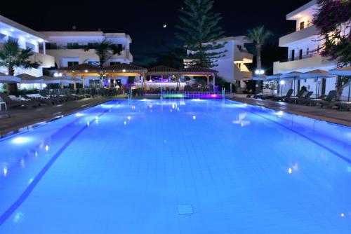Πισίνα στο ή κοντά στο Marathon Hotel - All Inclusive