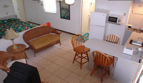 Η κουζίνα ή μικρή κουζίνα στο Aruba Beach Villas