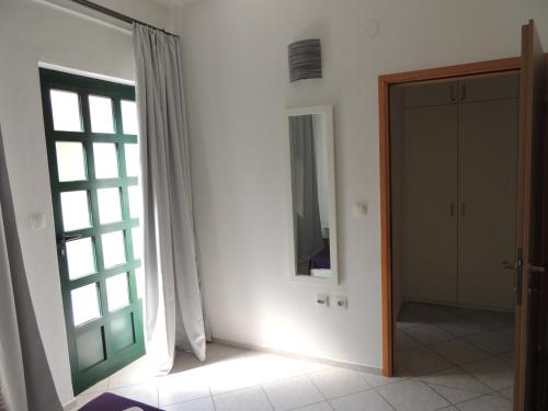 Φωτογραφία από το άλμπουμ του Apartments Suljic - Cash Only Property σε Stari Grad