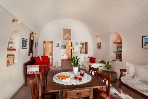 Gallery image of Annio Santorini in Imerovigli