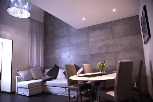 H-Aviva Giubbonari Apartment
