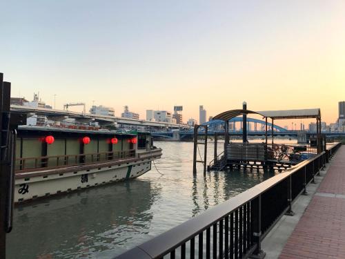Permandangan sungai dekat dengan hotel