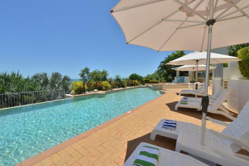 La alberca dentro o cerca de Bellevue At Trinity Beach