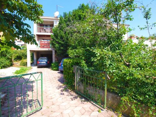 Apartments Maja 221
