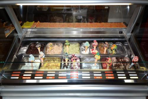 Jídlo v hotelu nebo okolí