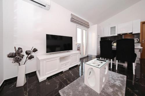 Μια τηλεόραση ή/και κέντρο ψυχαγωγίας στο Villa Marko