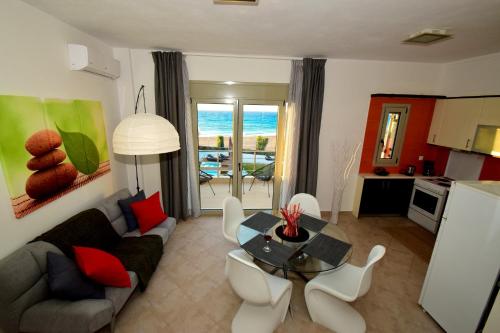 Χώρος καθιστικού στο Isola Apartments