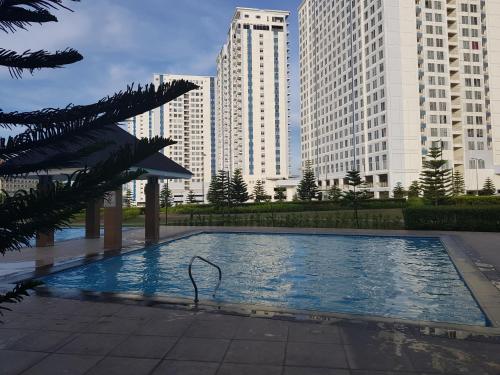 The swimming pool at or close to Milagrosa(SMDC wind residences)