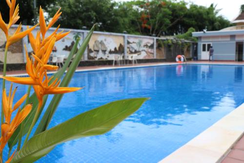 Swimmingpoolen hos eller tæt på Ninh Kieu Riverside Hotel