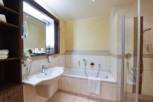 Hotel am Vitalparkにあるバスルーム