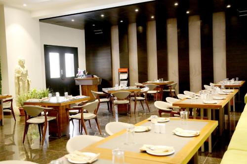 Ресторан / где поесть в Hotel AGC