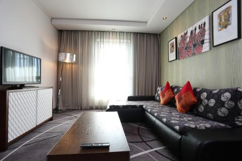 Area soggiorno di Hotel Verde Cape Town Airport