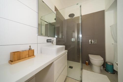Central London Apartment - Great Location photo 93