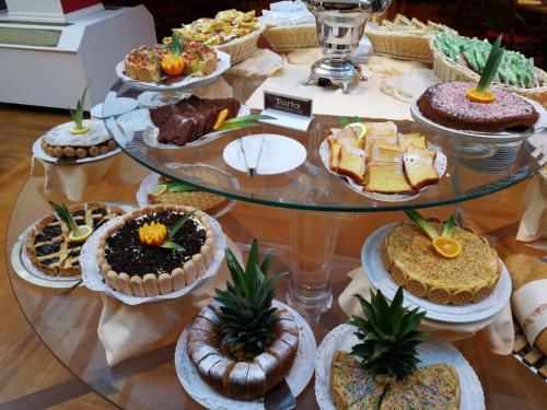 Jídlo v hotelu nebo okolí