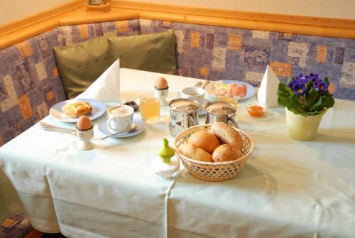 Možnosti raňajok pre hostí v ubytovaní Biohof Hamann