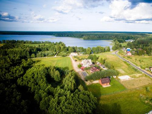 "Rowerowa Przystań" turystyka wiejska & agroturystyka nad jeziorem Serwy w sercu Puszczy