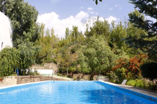 Bazén v ubytovaní Camping Alpujarras alebo v jeho blízkosti